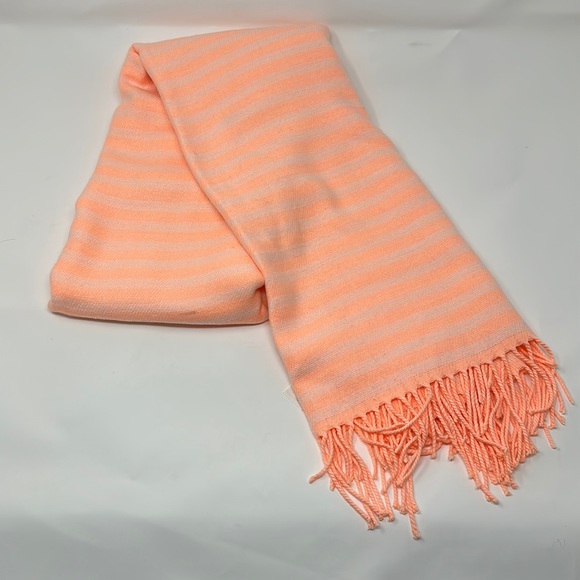 Gap Pashmina Cover or Scarf - Picture 1 of 3